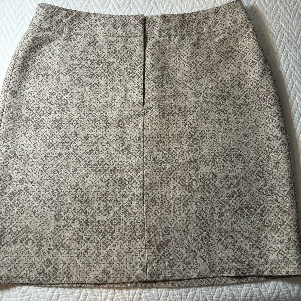 Loft‎ 100 percent linen skirt size 10